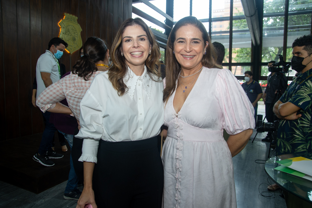 Carol Bezerra E Patricia Macêdo (2)