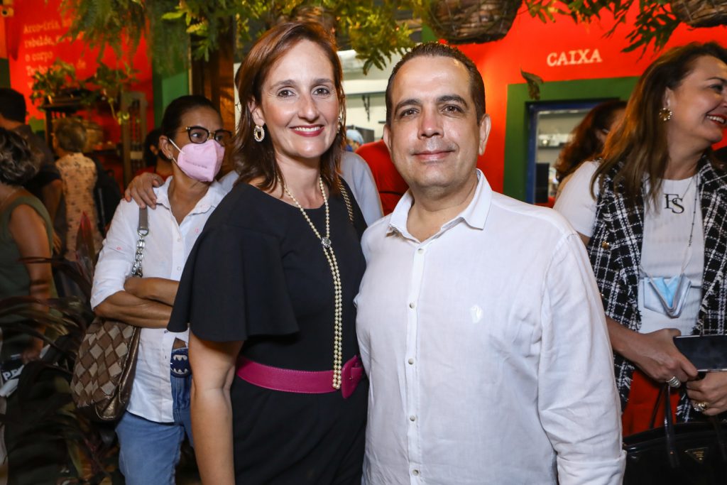 Carol E Germano Belchior
