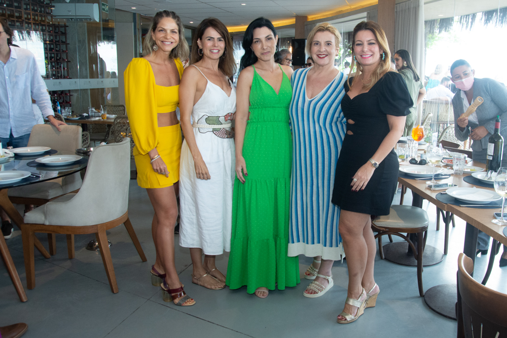 Cecilia Dafonte, Luciana Sousa, Danelle Studart, Cecilia Portela E Tatiana Luna