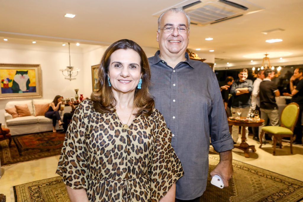 Claudia E Eduardo Correia