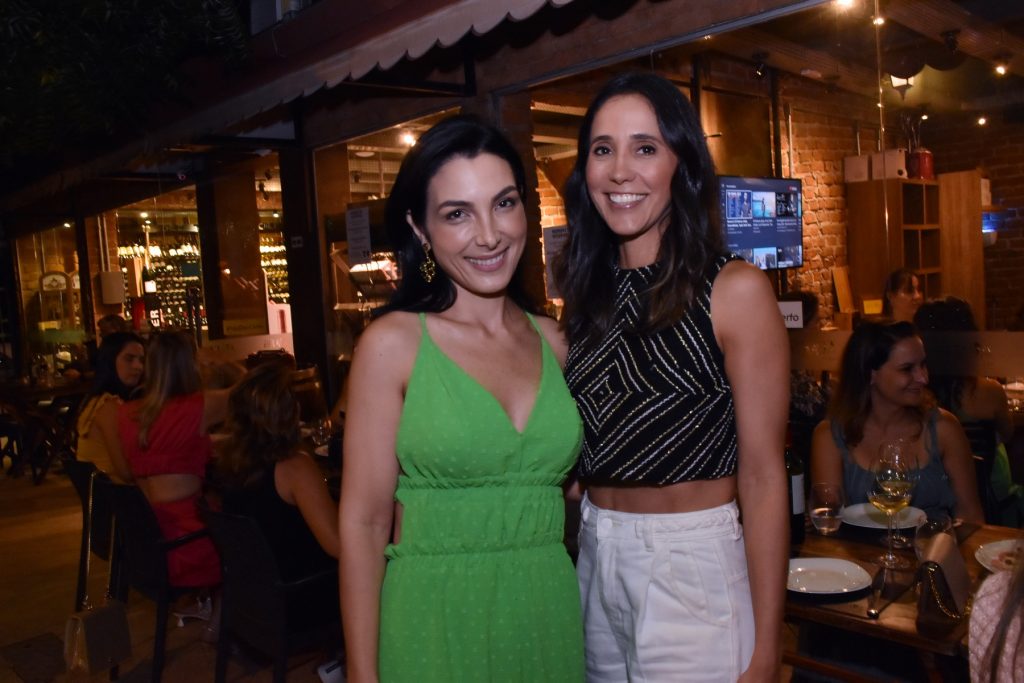 Danielle Linheiro E Nadia Bismarck