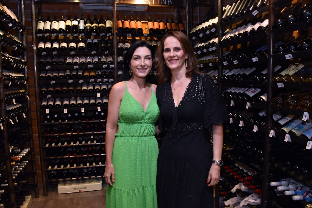 Danielle Linheiroe Sorana Walença