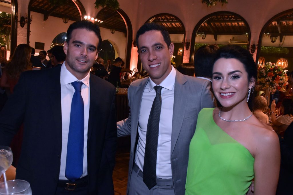 Davi Asfor, Mariana Fiuza E Lauro