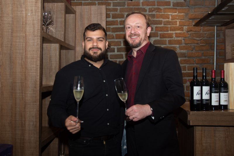 Direto da Argentina - Brava Wine organiza degustação de vinhos premium para convidados