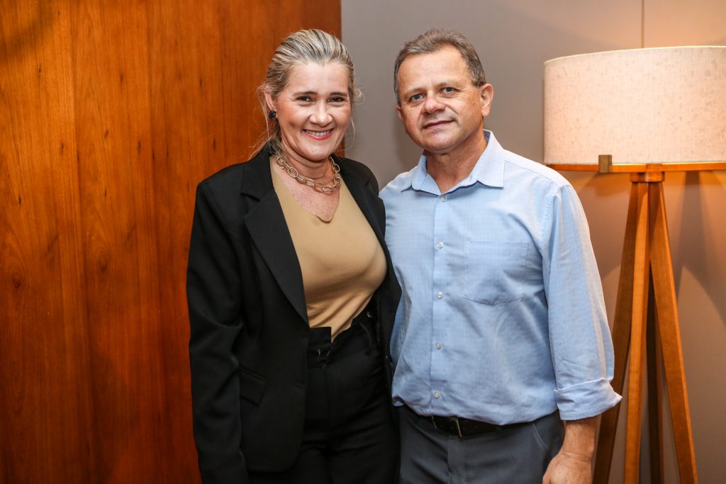 Diva Firmino E Elio Omena