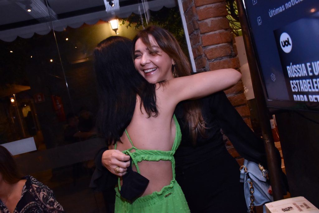 Eletice E Danielle Linheiro (1)