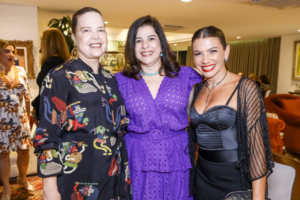 Isabela Ventura, Luciana Lobo E Vanessa Queiros
