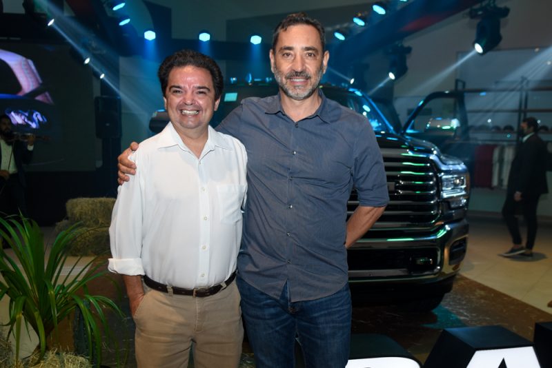 Picape Premium - Nova RAM 3500 chega causando e atrai todos os holofotes no showroom da Newsedan