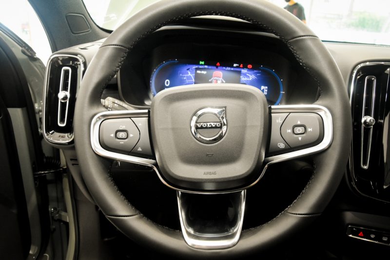 100% elétrico - GNC Suécia Fortaleza movimenta o showroom da loja com o lançamento do Volvo C40 Recharge