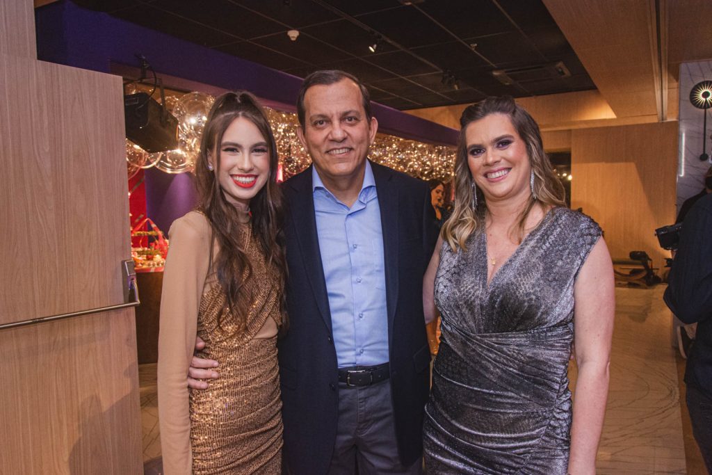 Larissa, Luis E Danielle Lafuente