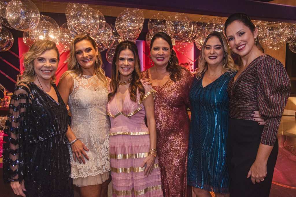Lilian Porto, Ira Frota, Niedja Bezerra, Luciana Colares, Simone Miquiles E Luciana Frota