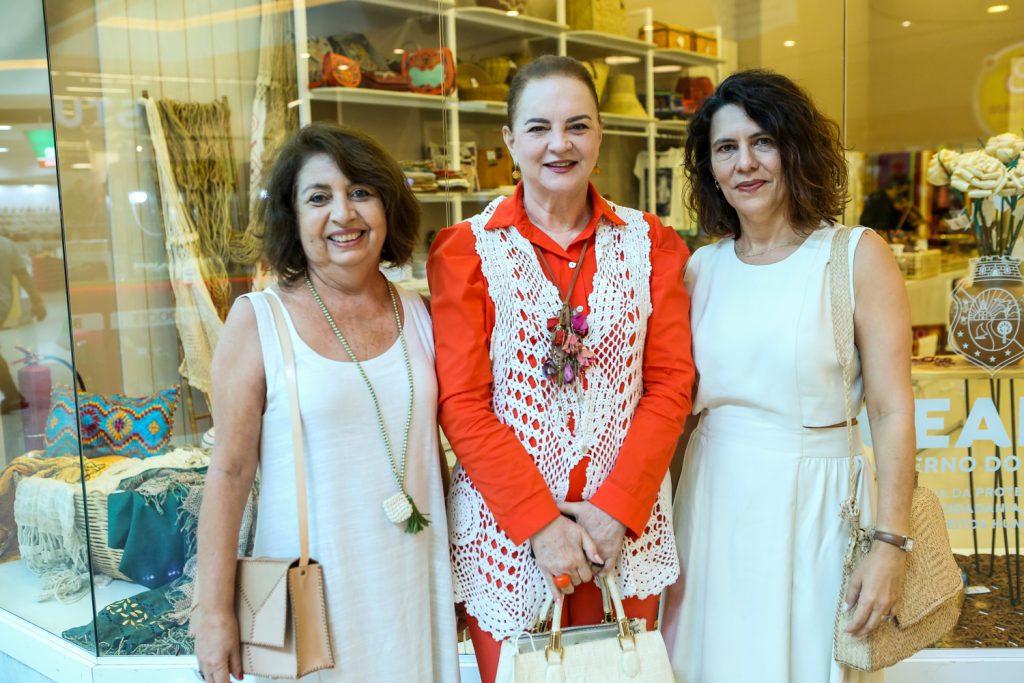 Lucia Coelho Ethel Whitehurst, Germana Mourão