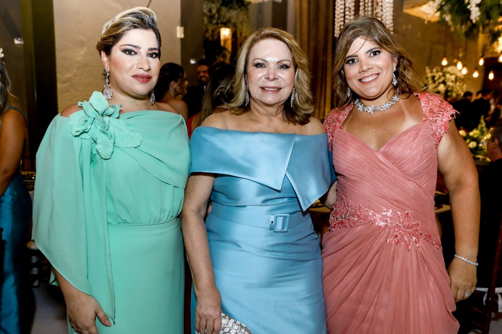 Manu Romcy,iracema Do Vale E Gisela Vieira