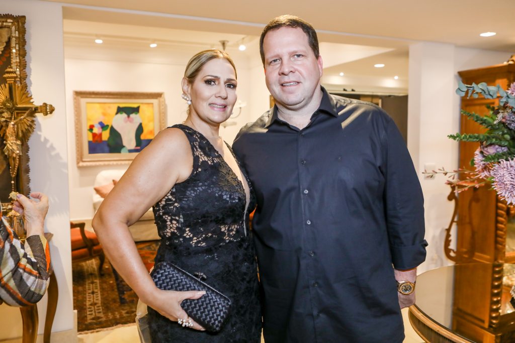 Marcia Peixoto E Edson Ventura Filho