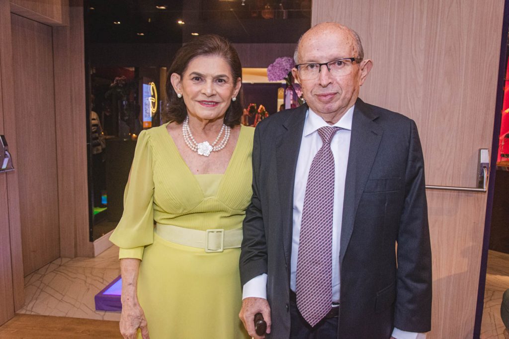 Maria Das Gracas E Roberto Claudio