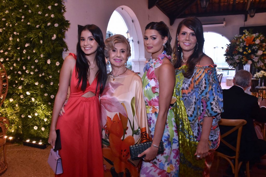 Marina Utida, Selma Camara,leticia Camara