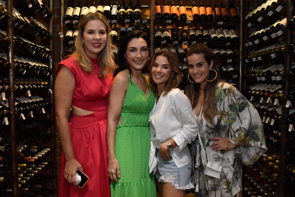 Maryana Lobo, Danielle Linheiro , Vanessa Melo E Roberta Quaranto (2)