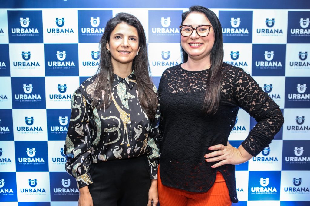 Mayra Figueiredo E Adriana Rodrigues