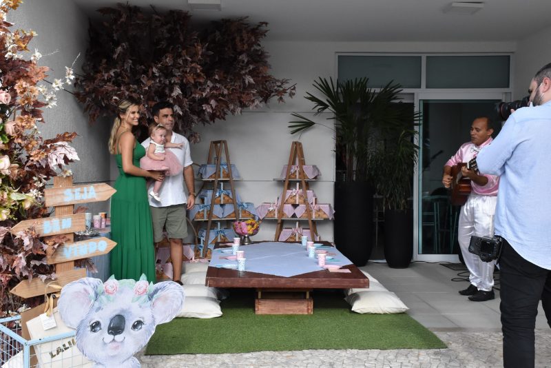 Sessão sopro de velinhas - Fernanda e Tasso Pacheco celebram o primeiro aninho de Ângela