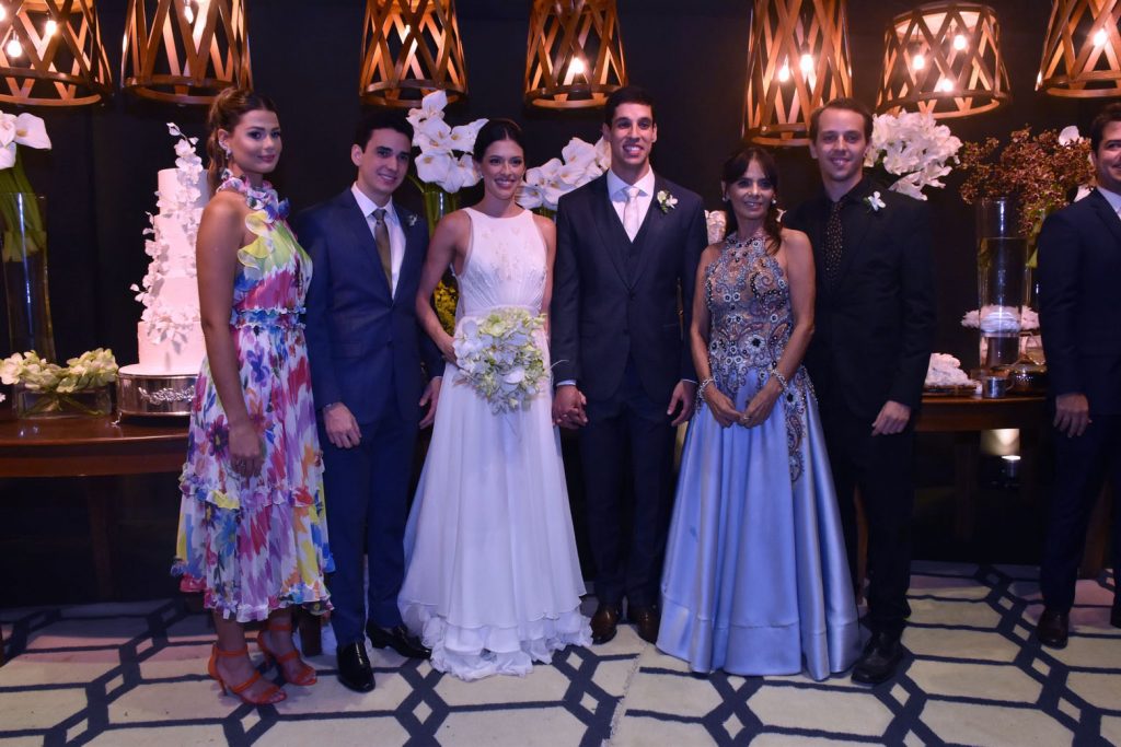 Noivos Com Padrinhos (2)