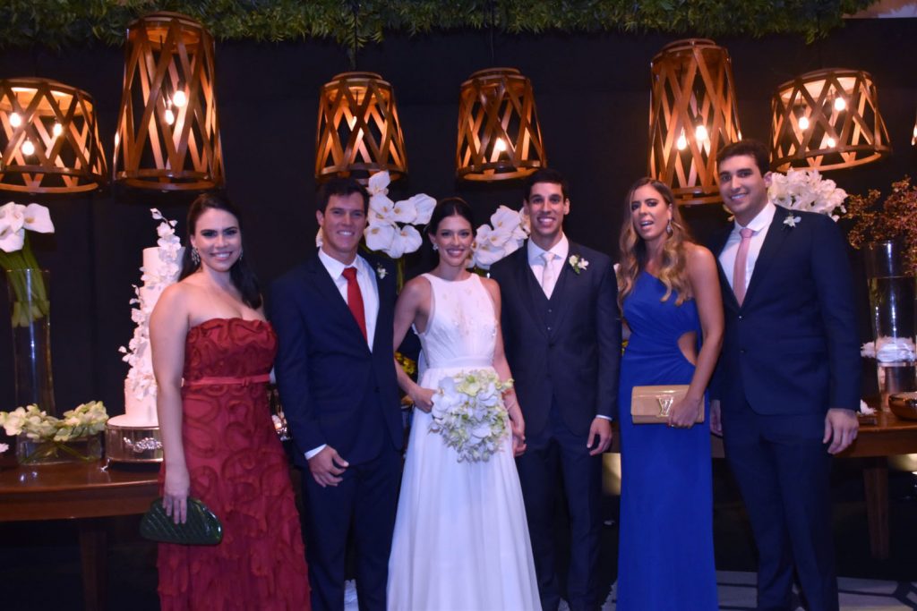 Noivos Com Padrinhos (6)