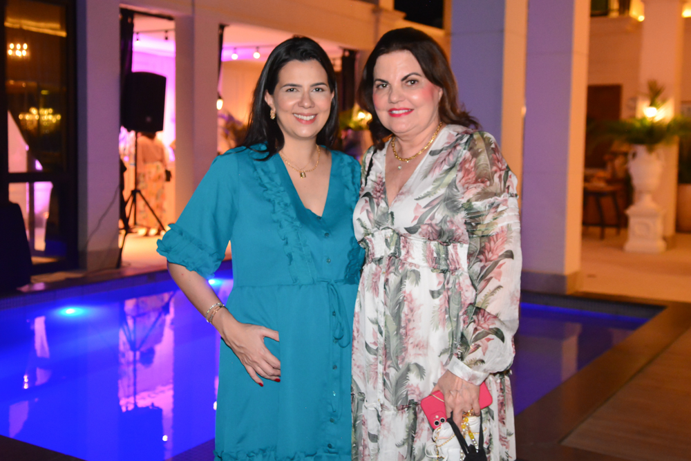 Priscila Fontenele E Luiziana Esteves