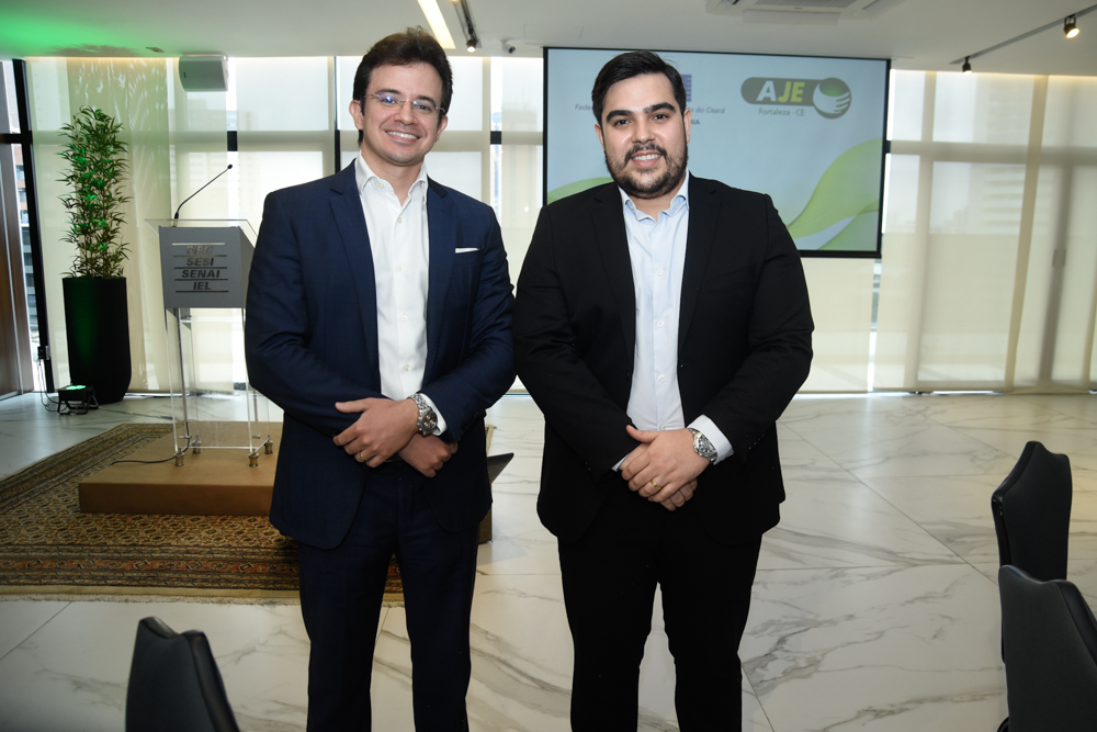 Rafael Albuquerque E Thiago Pinho