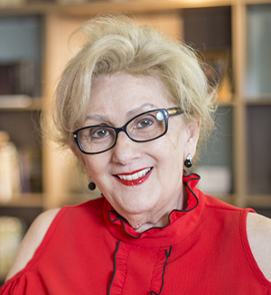 Secretária Socorro França será agraciada com a Medalha da Abolição