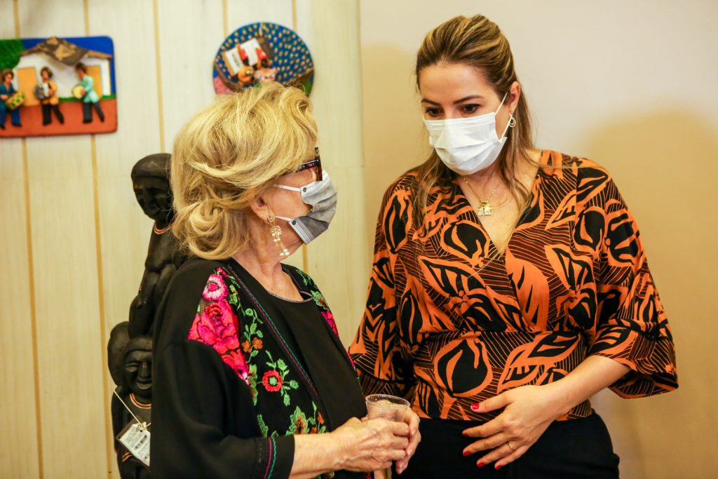 Socorro França E Onelia Santana