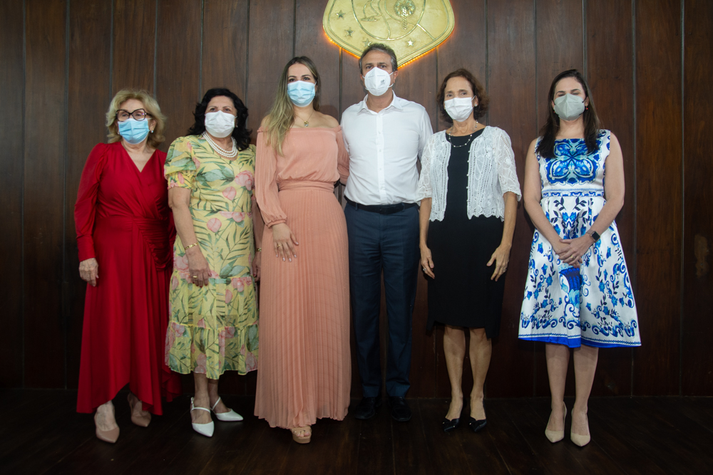 Socorro França, Nailde Pinheiro, Onélia Santana, Camilo Santana, Izolda Cela E Samia Farias (6)