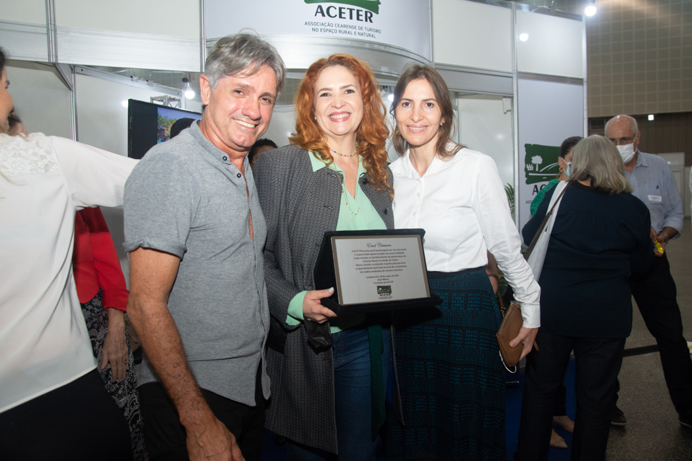 Teka Lenz, Enid E Edna Câmara