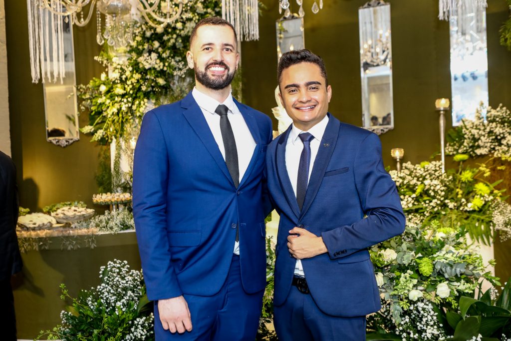 Thiago Martins E Felipe Aconteça