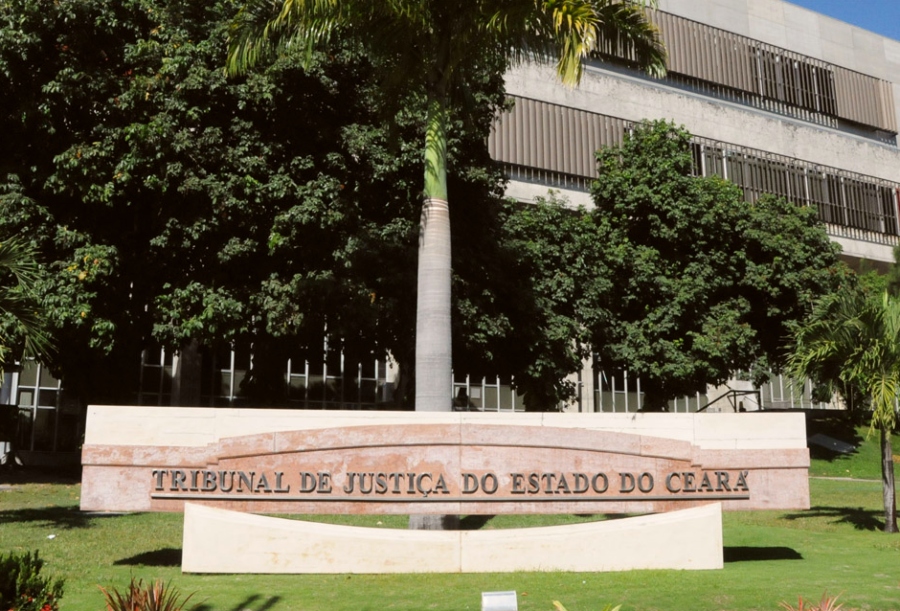 Camilo Santana define os dois advogados que vão integrar o Tribunal de Justiça