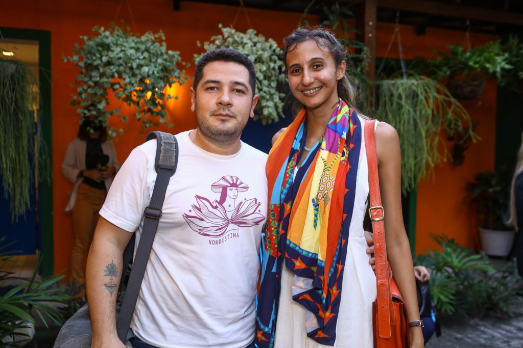 Victor Braga E Nadyegida Barbosa