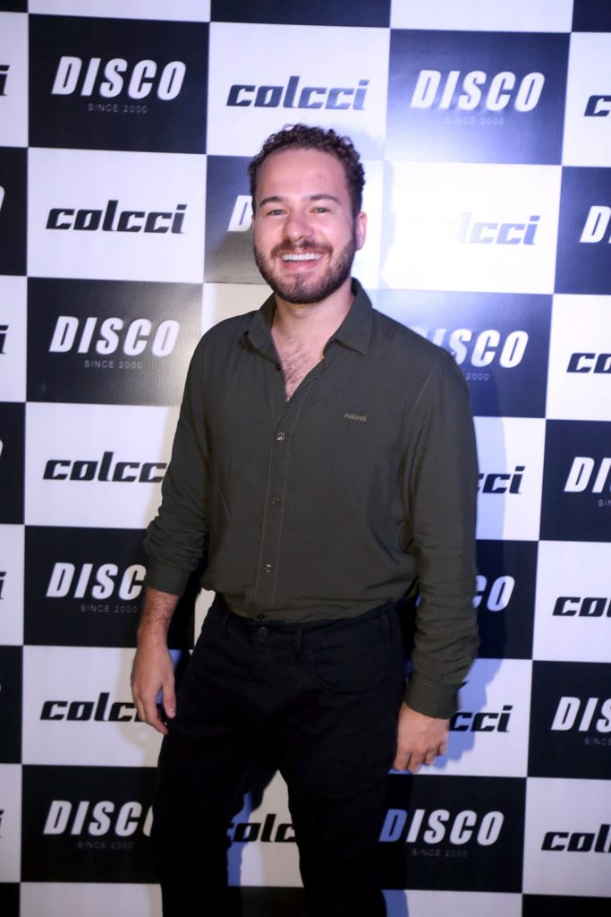 Victor Oliveira 0837