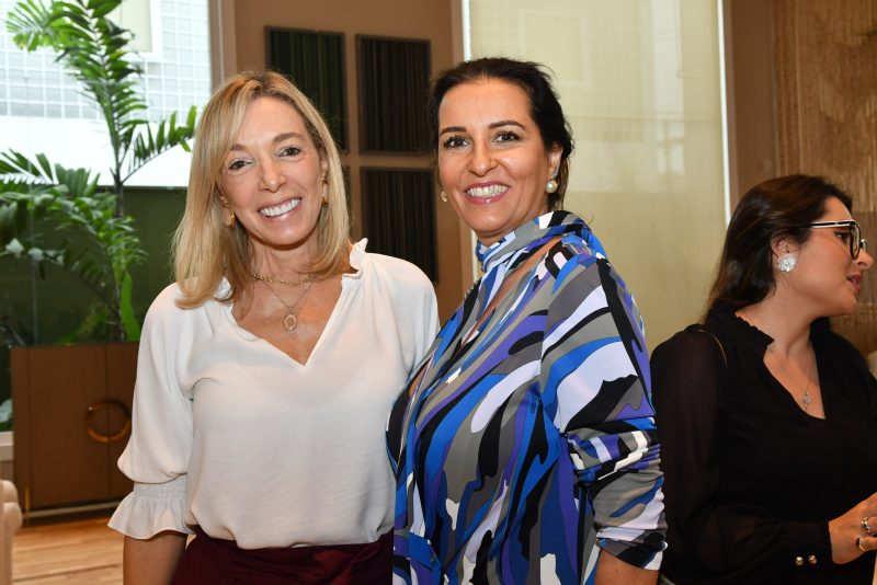 Brasilidades - Anette e Marcel Rivkind pilotam coquetel de lançamento da coleção Breton Brasil Tropical, na loja da Gabriel Monteiro da Silva