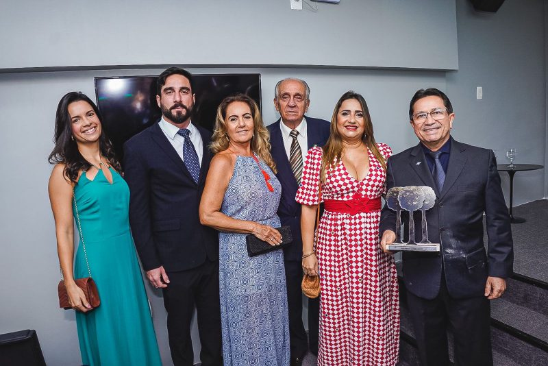 Edição 2021 - Alci Porto é homenageado com o Troféu Carnaúba na cerimônia de 155 anos da ACC