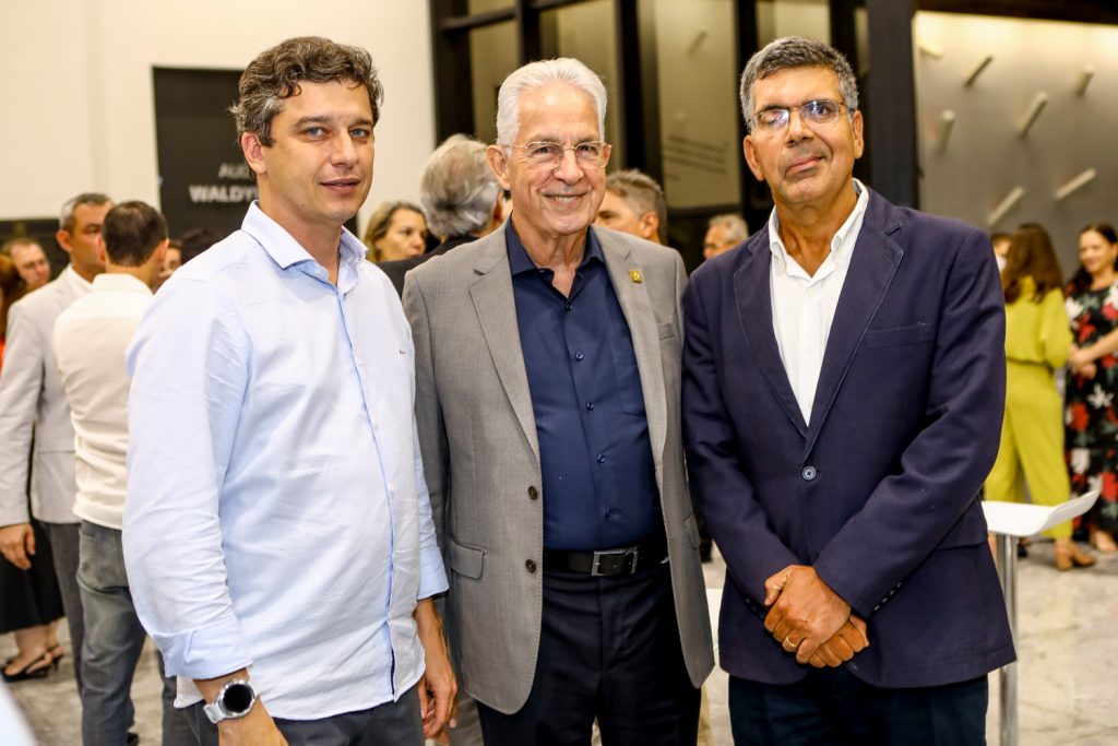 Andre Siqueira, Carlos Prado E Lauro Chaves