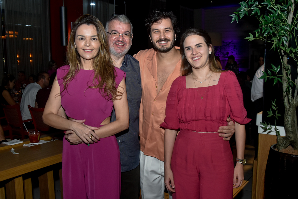 Ariadna E Aydano Ribeiro, Levi Castelo Branco E Renata Farias