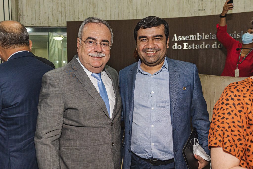 Assis Cavalcante E Livio Barreto