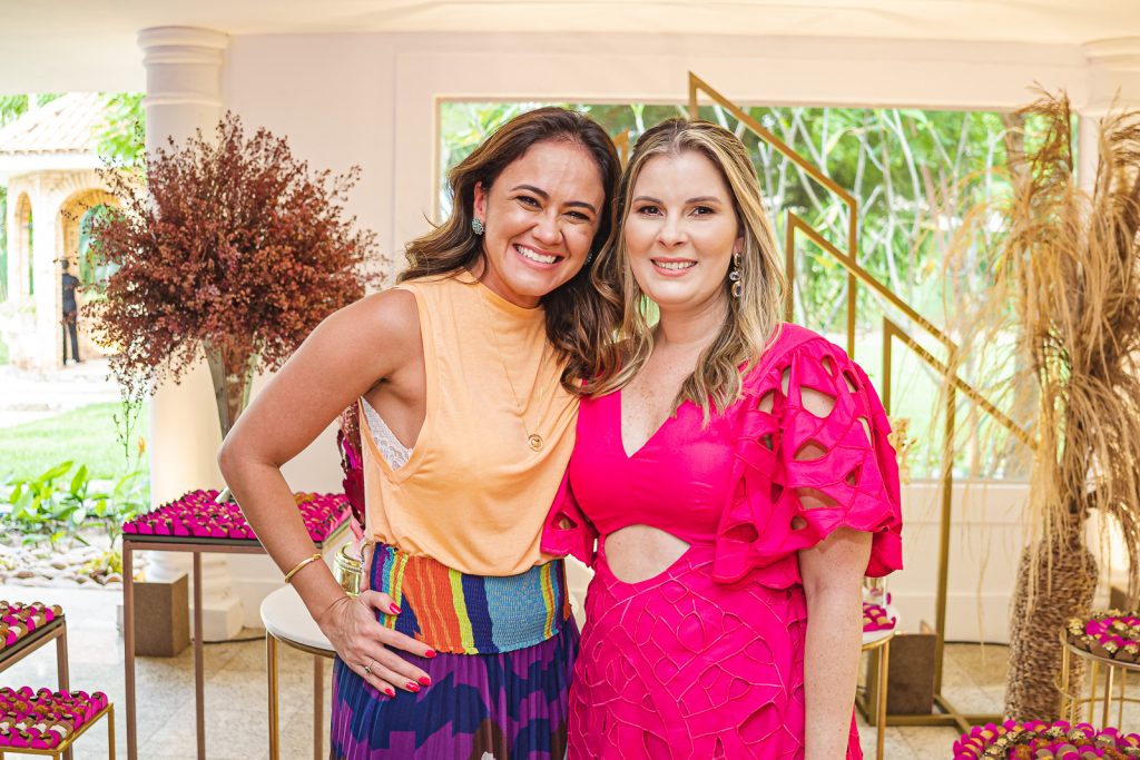 Bia Bezerra E Adriana Loureiro