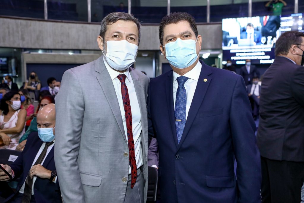 Elcio Batista E Mauro Benevides Junior