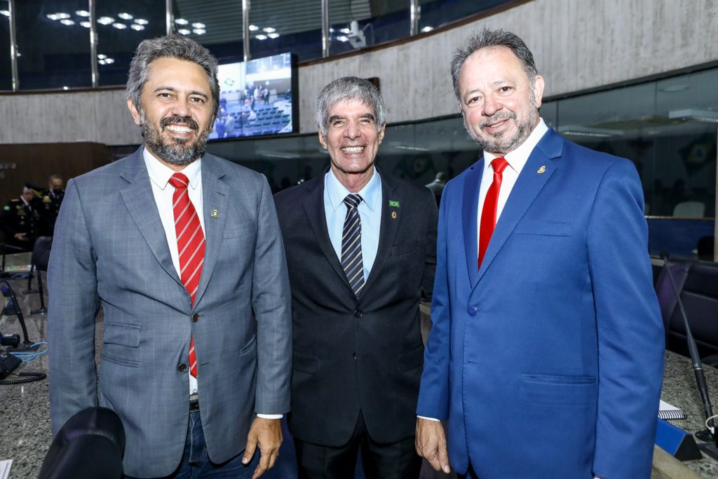 Elmano Freitas, Cel Benicio E Acrizio Cena