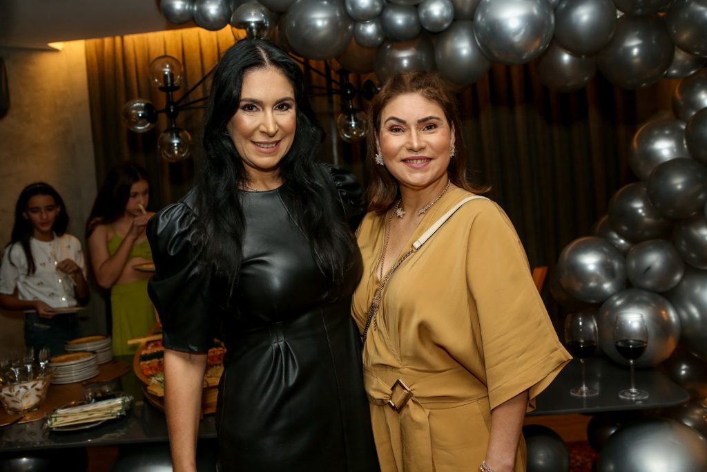 Fernanda Sousa E Luciana Falcão