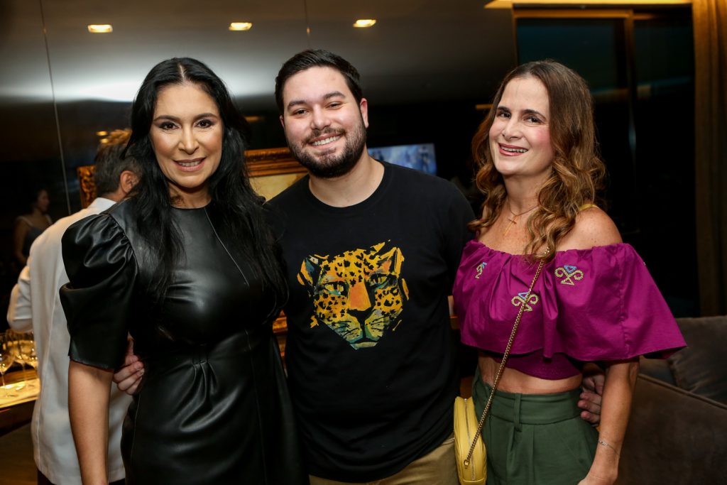 Fernanda Sousa,olavo Barros E Adriana Bezerra