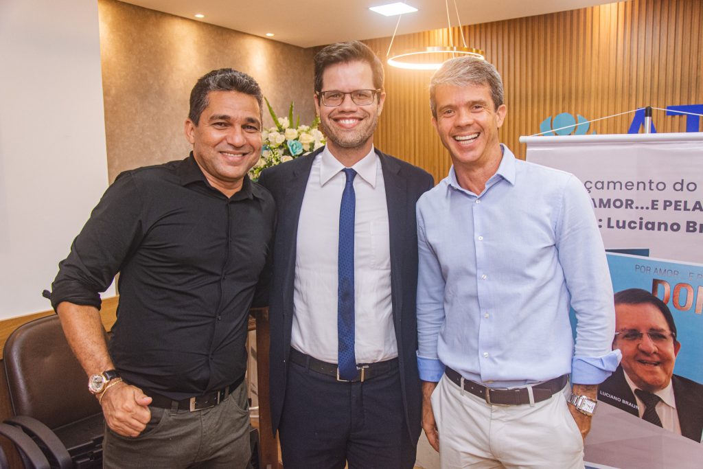 Jardelson Azevedo, Caio Amaral E Gustavo Castro