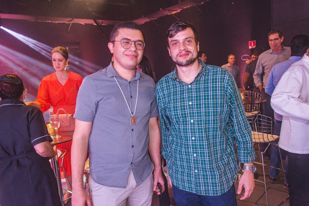 Jonas Viana E Novack Neto