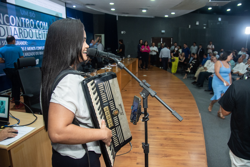 Karollzinha Sanfoneira (4)