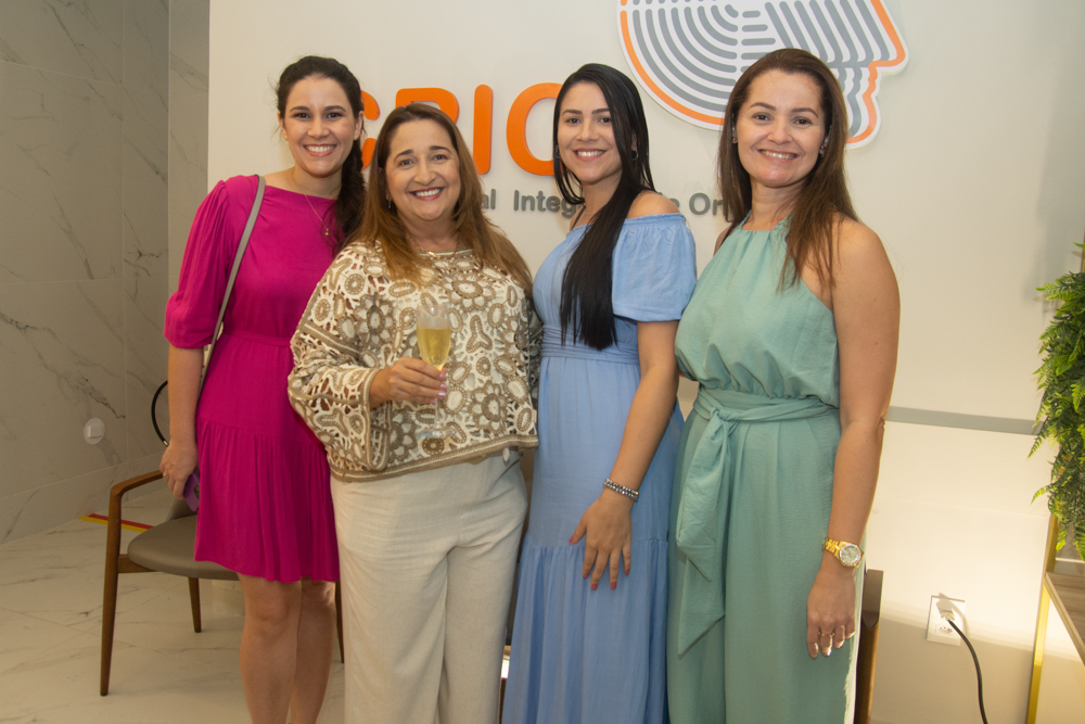 Larissa Paiva, Claudia Araujo, Thais Aguiar E Erika Vasconcelos (1)