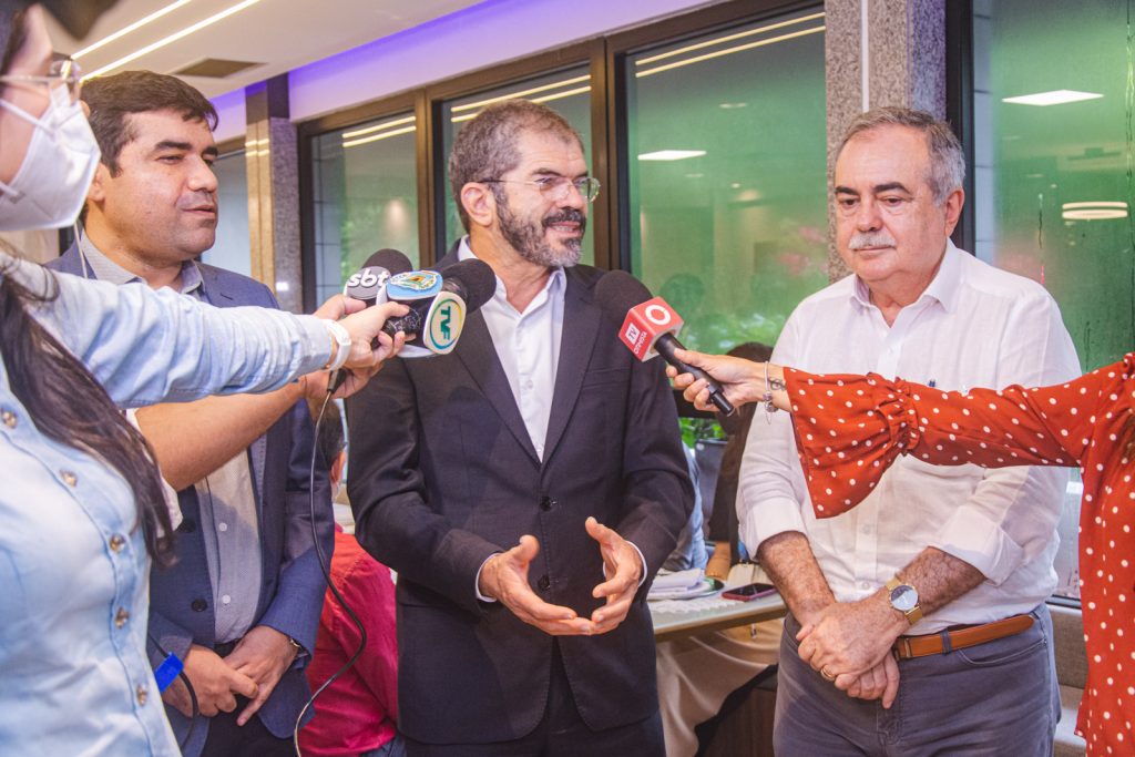 Livio Tonyatt Barreto, Jose Gomes Da Costa E Assis Cavalcante